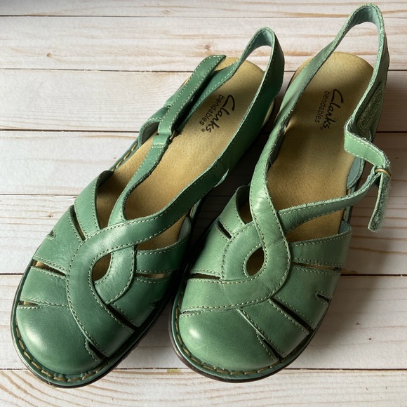 Clarks Shoes - Clark’s ChiChi sandals